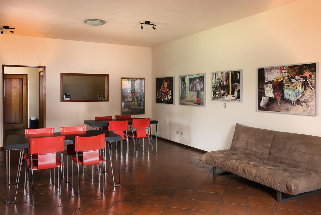 Chez Daniel Bed & Breakfast Antigua Bagian luar foto